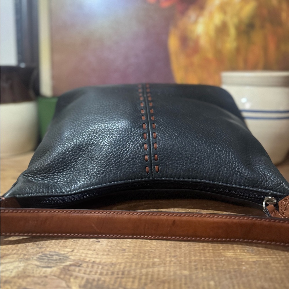 Fossil Black Leather Hobo Bag with Brown Accents #75802 - Picture 8 of 13